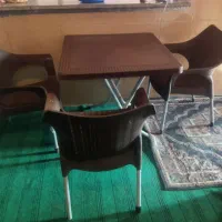 میز و صندلی