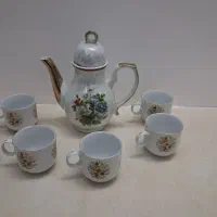 چینی گل سرخ ، ظروف عتیقه و قدیمی|ظروف سرو و پذیرایی|قم, سراجه (۱۵ خرداد)|دیوار