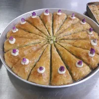 مدل زن باقلوا