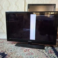 تلوزیون سامسونگ کار میکنه فقت خط داره وسطش