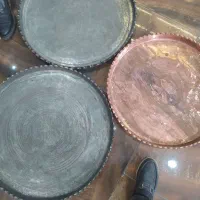 سه عدد سینی مسی قدیمی بزرگ ۱۰/۶۰ کیلو هستن