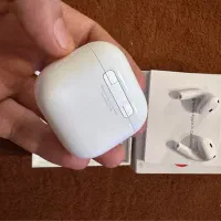 ایرپادز ۴ اصلی اپل با نویز کنسلینگ فعال