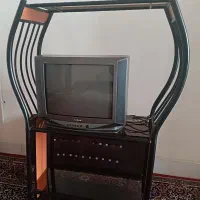 تلویزیون با زیر تلویزیون