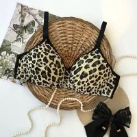 لباس زیر زنانه