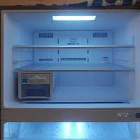 یخچال فریزر دیپونیت نو و سالم بزرگ و جادار|یخچال و فریزر|شیراز, گویم|دیوار