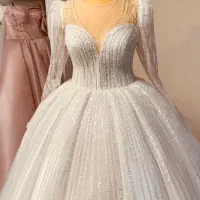 فروش انواع لباس عروس و نامزدی با قیمت مناسب