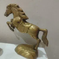 اسب برنز اصل