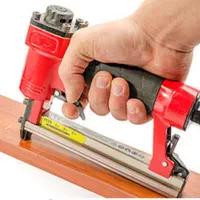 میخکوب ، منگنه کوب  ( اقساطی ابزار ملت)