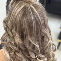 مدل رنگ و لایت برای تکمیل آلبوم