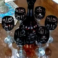 تنگ و جام قدیمی با کارتن