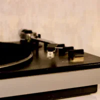 گرام ویکتور (JVC)