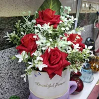 باکس و دسته گل مصنوعی روز مادر|گل مصنوعی|میانه, |دیوار