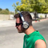 استودیو صدا و تصویر (موزیک و ویدیو)