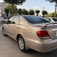 تویوتا کمری گرند