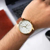 ساعت بند چرمی عقربه ای مردانه تیسوت|ساعت|شیراز, جمهوری|دیوار