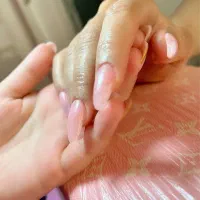 آموزش کاشت ناخن