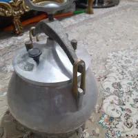 زودپز ۱۰ لیتری در حد نو