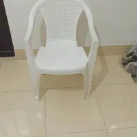 صندلی پلاستیکی