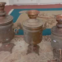 سماور و بخاری و سینی و یا مجمه قدیمی|کلکسیون اشیاء عتیقه|آمل, |دیوار