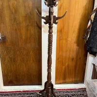 جالباسی ایستاده