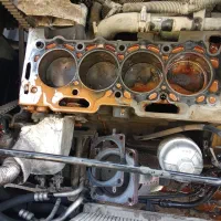 ب یک کارگر مکانیک نیازمندیم