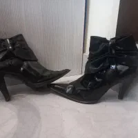 تعدادی بوت و نیم بوت درحد نو|کیف، کفش، کمربند|تهران, صد دستگاه|دیوار