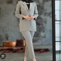 استخدام مدل خانم برای پیج پوشاک بانوان