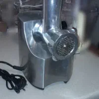 یک عدد چرخ گوشت مارک اصلی کنوود