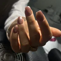 مدل کاشت و ترمیم ناخن
