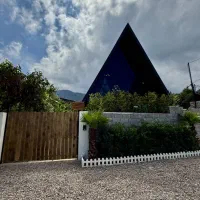 کلبه سوئیسی جنب تلکابین رامسر