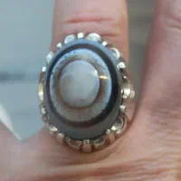 انگشتر نقره باباقوری اصلی چشم و حاله در وسط