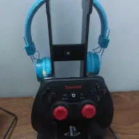 پایه هدفون و دسته بازی