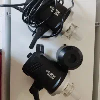 ۲ فلاش ۲۰۰ژول و یک فلاش اکسترنال همراه ۳تریگر