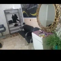 مبل مراجعه کننده و مابقی وسایل سالن