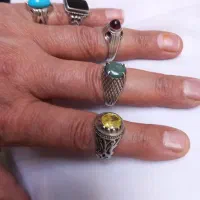 انگشتر های جواهر وعقیق وفیروزه