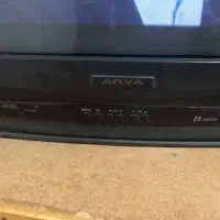 تلویزیون ۲۱ آریا سالم با کنترل