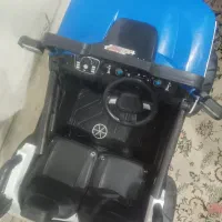 ماشین شارژی بزرگ دونفره.