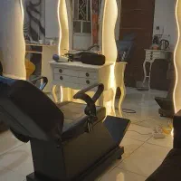 استخدام نیروی آرایشگر