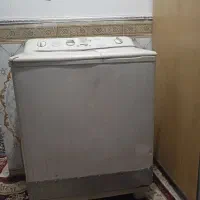 ماشین لباسشویی سفید