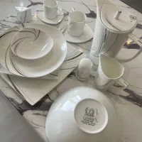 سرویس ۱۸ نفره،از برند لنوکس آمریکایی(اورجینال)