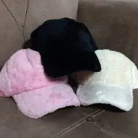 کلاه تدی و کیف