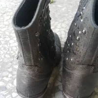 چکمه و پوتین|کیف، کفش، کمربند|کیاشهر, |دیوار