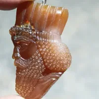 حکاکی هخامنشی سنگ عقیق کاملا دستساز