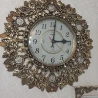 ساعت دیواری طرح برنز