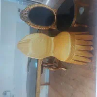 میز غذا خوری هشت نفره در حد نو