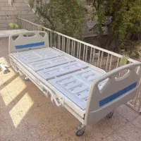 تخت بیمارستانی
