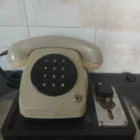 تلفن سکه ای قدیمی عتیقه