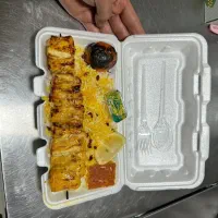 به یک اشپز حرفه ای افغانستانی  قابلی پز نیازمندیم