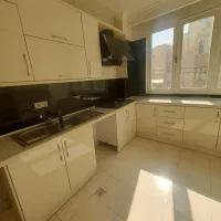 ۶۰ متر ۲خواب ایران زمین جنوبی طبقه ۱ با پارکینگ