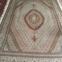 فرش کرم رج ۴۰ ۹متری ۲/۵در ۳/۵|فرش|ارومیه, |دیوار